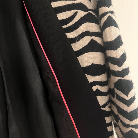 Zebra Blazer - Picture 4 of 6